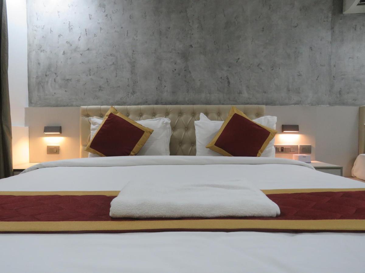 Hotel Reegate Inn Near South Railway Station Kochi Екстериор снимка