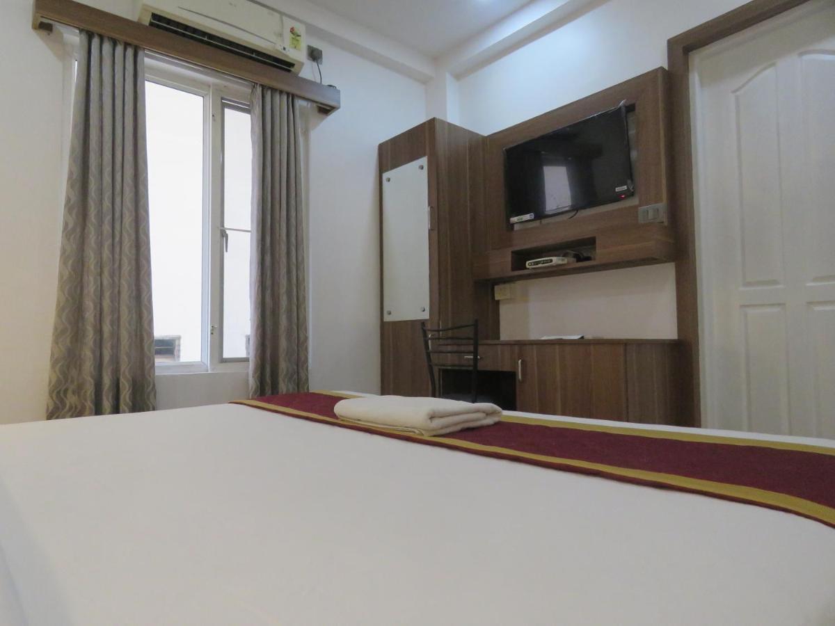 Hotel Reegate Inn Near South Railway Station Kochi Екстериор снимка